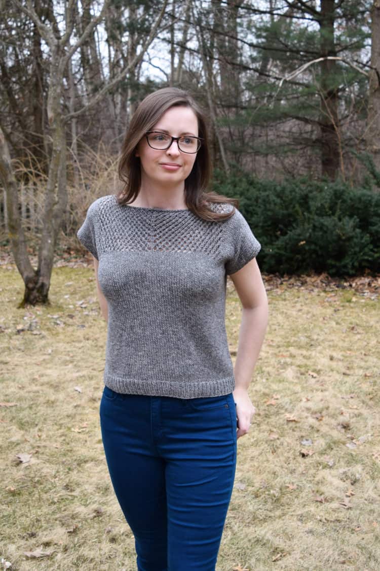 The Daybreak Tee - free knitting pattern and tutorial from www.kniftyknittings.com #knittingpattern #knitting